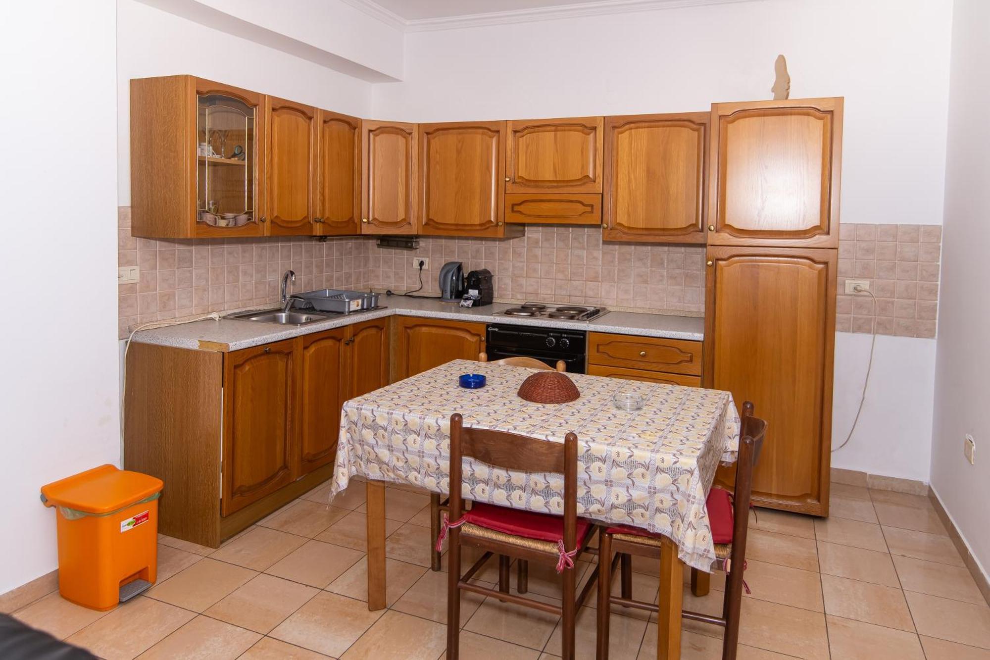 Vintage Blloku Apartment Tirana Bagian luar foto