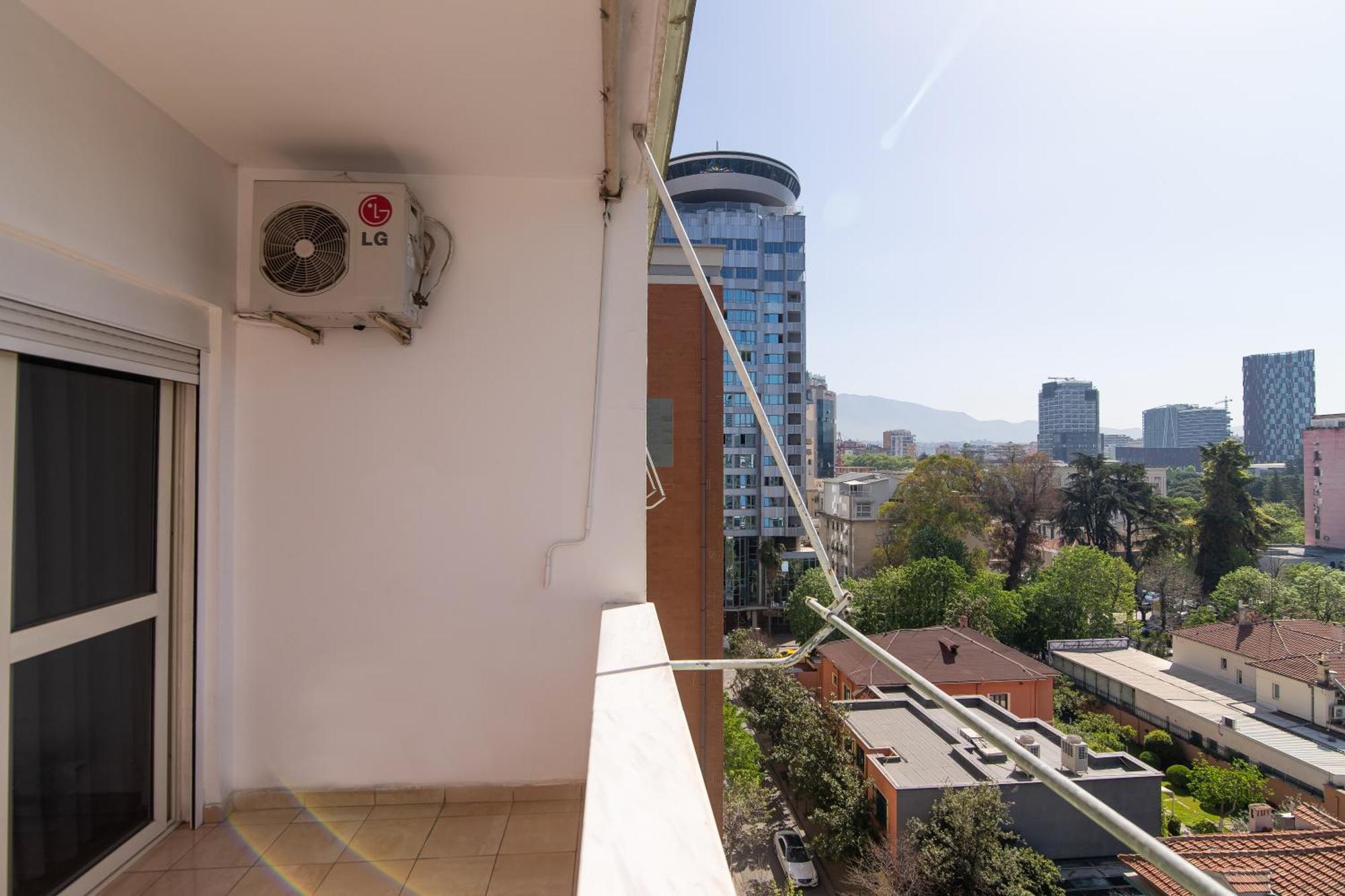 Vintage Blloku Apartment Tirana Bagian luar foto